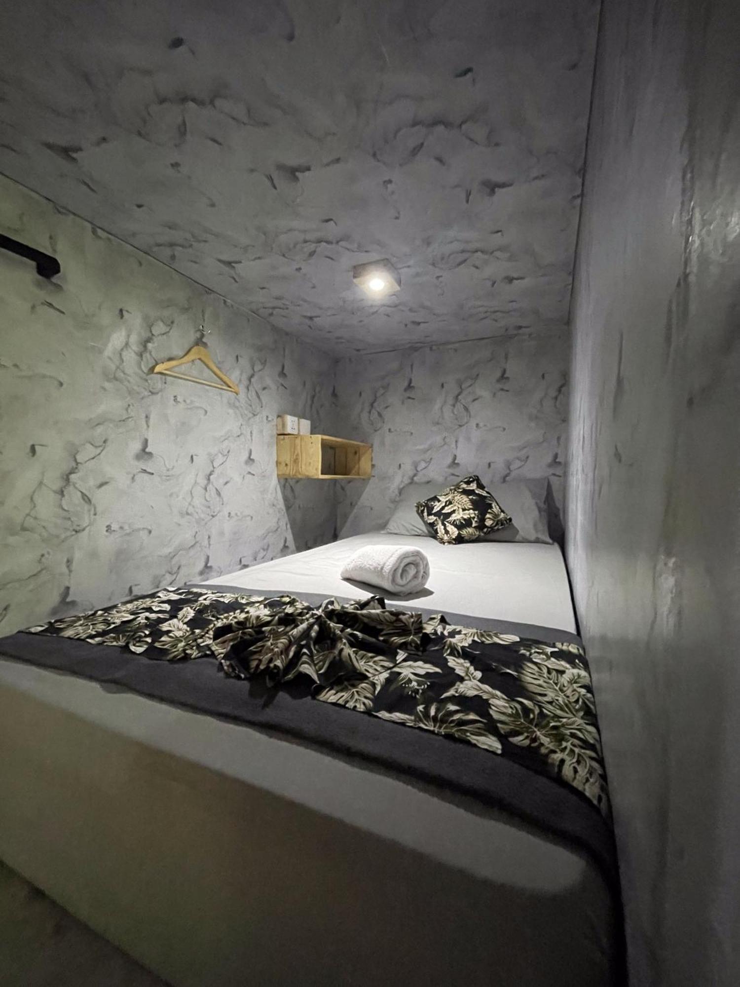 Pedidi Penida Hostel Batununggul Kültér fotó