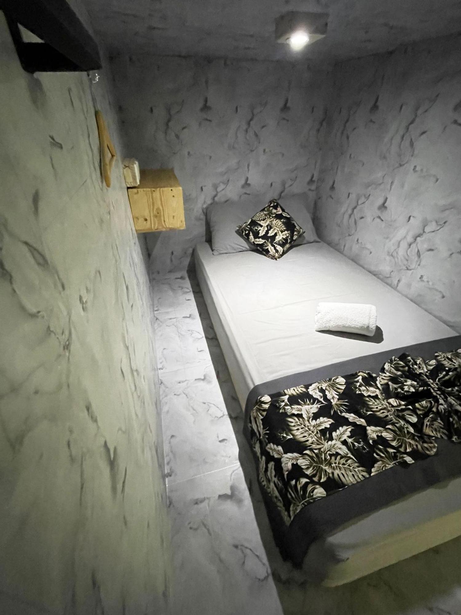Pedidi Penida Hostel Batununggul Kültér fotó